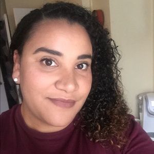 Meet your Posher, Brittni